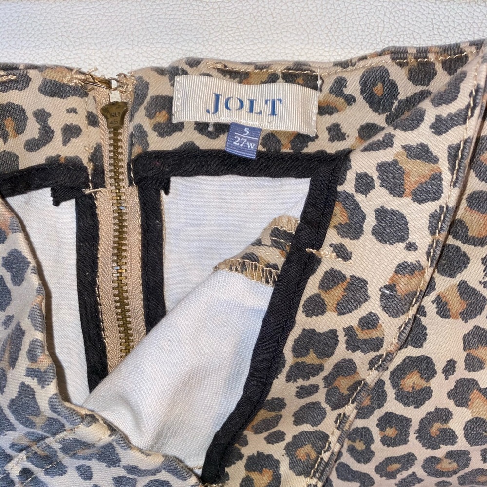 Jolt fitted cheetah print skirt